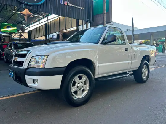 CHEVROLET S10 2.4 MPFI ADVANTAGE 4X2 CS 8V FLEX 2P MANUAL CHEVROLET S10 2.4 MPFI ADVANTAGE 4X2 CS 8V FLEX 2P MANUAL