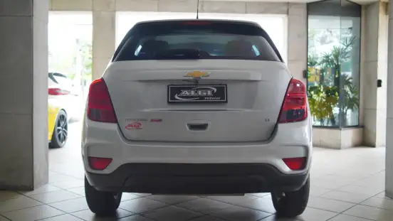 CHEVROLET-TRACKER-2018