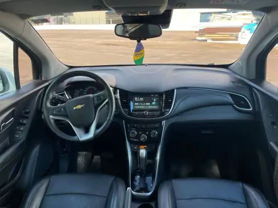 CHEVROLET-TRACKER-2018