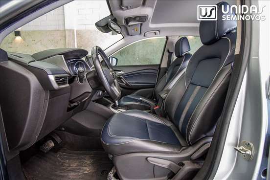 CHEVROLET-TRACKER-2022