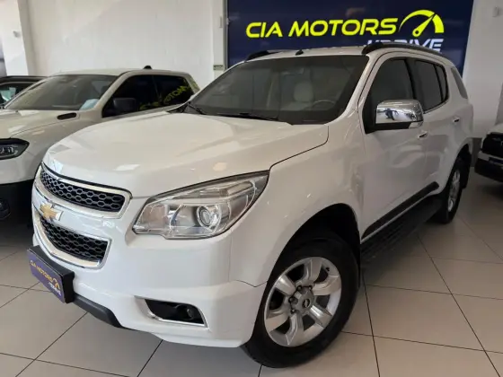 CHEVROLET TRAILBLAZER 3.6 LTZ 4X4 V6 GASOLINA 4P AUTOMÁTICO CHEVROLET TRAILBLAZER 3.6 LTZ 4X4 V6 GASOLINA 4P AUTOMÁTICO