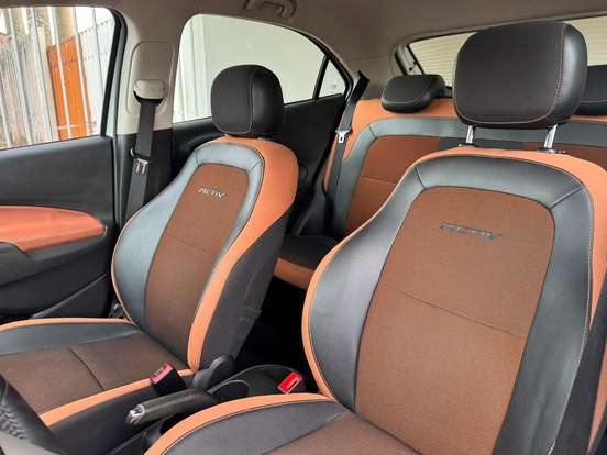 CHEVROLET-ONIX-1.4 MPFI ACTIV 8V FLEX 4P AUTOMÁTICO CHEVROLET-ONIX-2017