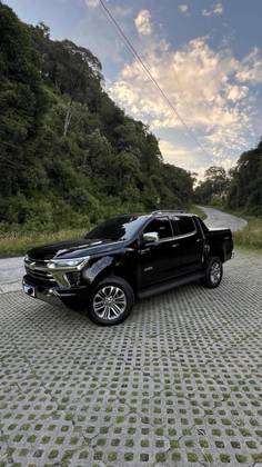 CHEVROLET S10 2.8 16V TURBO DIESEL HIGH COUNTRY CD 4X4 AUTOMÁTICO