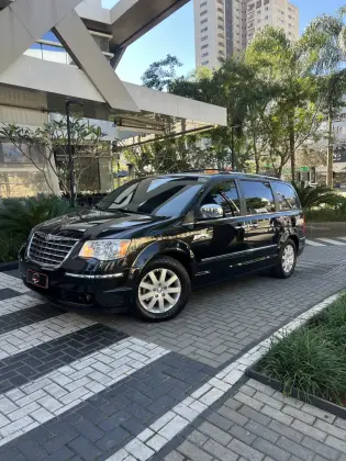 CHRYSLER TOWN & COUNTRY 3.8 LIMITED V6 12V GASOLINA 4P AUTOMÁTICO CHRYSLER TOWN & COUNTRY 3.8 LIMITED V6 12V GASOLINA 4P AUTOMÁTICO
