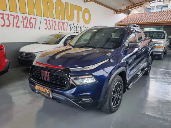 FIAT TORO 2.0 16V TURBO DIESEL ULTRA 4WD AT9 FIAT TORO 2.0 16V TURBO DIESEL ULTRA 4WD AT9