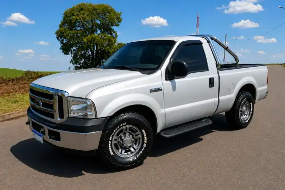 FORD F-250 3.9 XLT 4X2 CS DIESEL 2P MANUAL FORD F-250 3.9 XLT 4X2 CS DIESEL 2P MANUAL