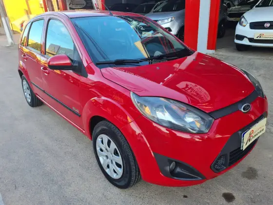 FORD FIESTA 1.6 ROCAM SEDAN 8V FLEX 4P MANUAL FORD FIESTA 1.6 ROCAM SEDAN 8V FLEX 4P MANUAL