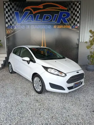 FORD FIESTA 1.6 SE HATCH 16V FLEX 4P MANUAL FORD FIESTA 1.6 SE HATCH 16V FLEX 4P MANUAL