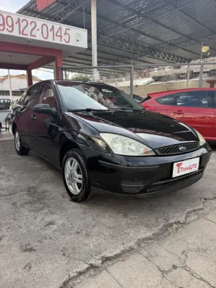 FORD FOCUS 2.0 GHIA SEDAN 16V GASOLINA 4P MANUAL FORD FOCUS 2.0 GHIA SEDAN 16V GASOLINA 4P MANUAL