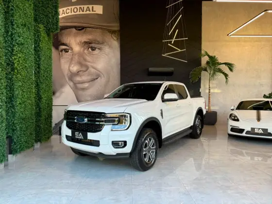 FORD RANGER 3.0 V6 TURBO DIESEL CD XLT 4X4 AUTOMÁTICO FORD RANGER 3.0 V6 TURBO DIESEL CD XLT 4X4 AUTOMÁTICO