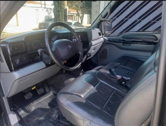 FORD F-250 4.2 XLT 4X2 CS TURBO INTERCOOLER DIESEL 2P MANUAL