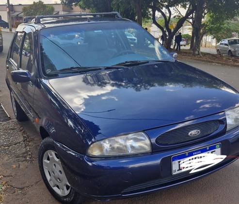 FORD FIESTA 1.3 MPI CLX 8V GASOLINA 4P MANUAL
