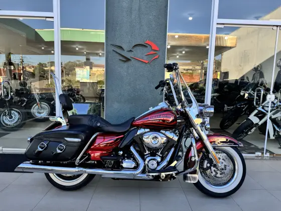 HARLEY-DAVIDSON ROAD KING CLASSIC HARLEY-DAVIDSON ROAD KING CLASSIC