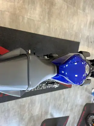 HONDA-CB 650R E-CLUTCH-2026