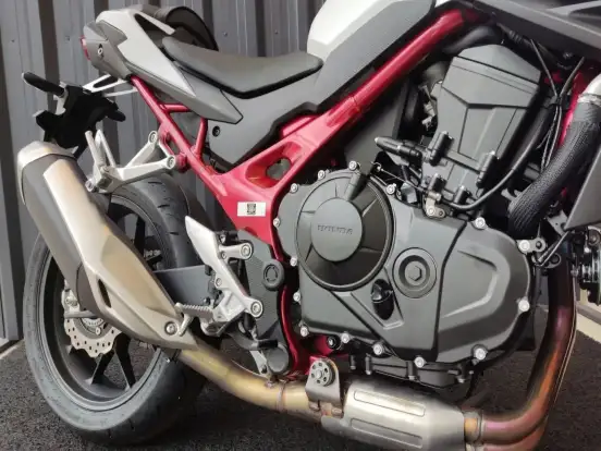 HONDA-CB 750 HORNET HONDA-CB 750 HORNET-2025