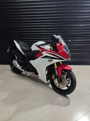 HONDA CBR 600F HONDA CBR 600F