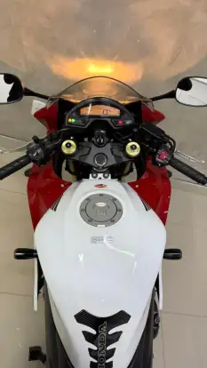 HONDA-CBR 600F HONDA-CBR 600F-2013