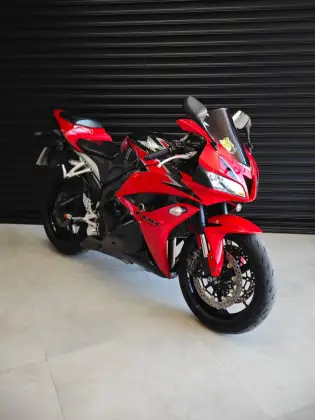 HONDA CBR 600RR HONDA CBR 600RR