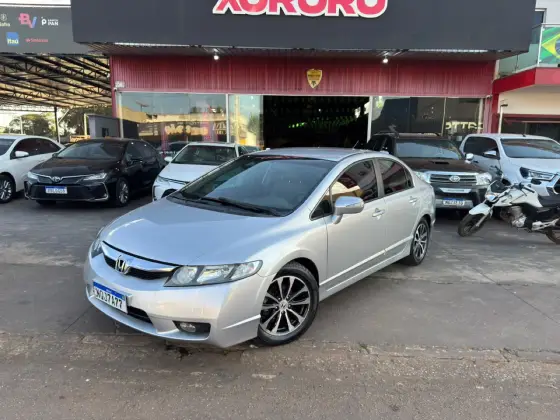 HONDA CIVIC 1.8 LXL 16V FLEX 4P AUTOMÁTICO HONDA CIVIC 1.8 LXL 16V FLEX 4P AUTOMÁTICO