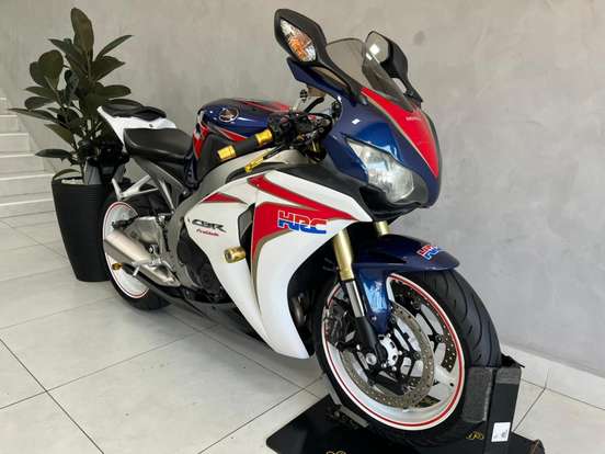 HONDA-CBR 1000RR FIREBLADE HONDA-CBR 1000RR FIREBLADE-2011