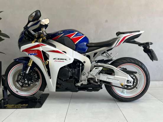 HONDA-CBR 1000RR FIREBLADE HONDA-CBR 1000RR FIREBLADE-2011
