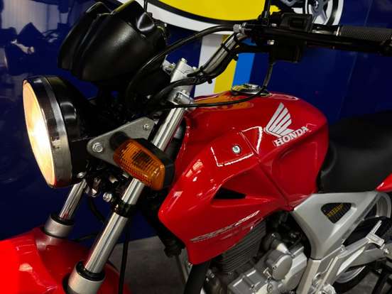 HONDA-CBX 250 TWISTER-2005