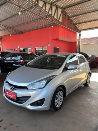 HYUNDAI HB20 1.0 COMFORT 12V FLEX 4P MANUAL HYUNDAI HB20 1.0 COMFORT 12V FLEX 4P MANUAL