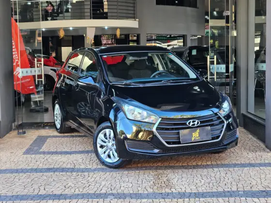 HYUNDAI HB20 1.0 COMFORT PLUS 12V FLEX 4P MANUAL HYUNDAI HB20 1.0 COMFORT PLUS 12V FLEX 4P MANUAL
