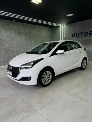 HYUNDAI HB20 1.0 COMFORT PLUS 12V FLEX 4P MANUAL HYUNDAI HB20 1.0 COMFORT PLUS 12V FLEX 4P MANUAL