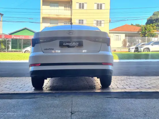 HYUNDAI-HB20S-1.0 12V FLEX COMFORT PLUS MANUAL HYUNDAI-HB20S-2023