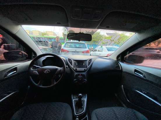 HYUNDAI-HB20S-2015