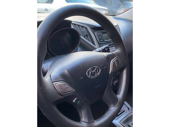 HYUNDAI-HB20S-1.0 COMFORT STYLE 12V FLEX 4P MANUAL HYUNDAI-HB20S-2015
