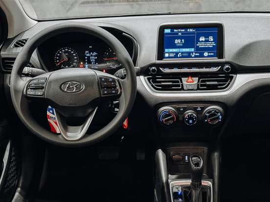 HYUNDAI-HB20-2023