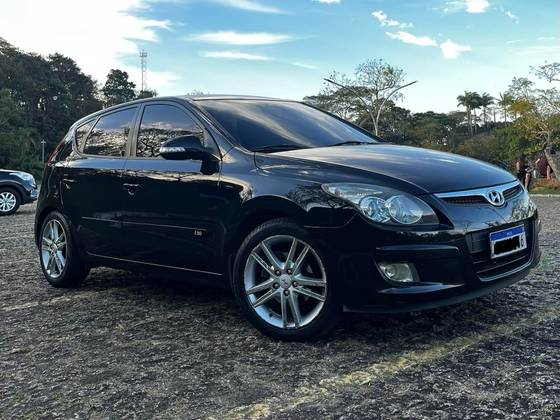 HYUNDAI I30 2.0 MPFI GLS 16V GASOLINA 4P MANUAL
