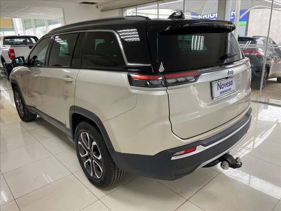 JEEP-COMMANDER-2022