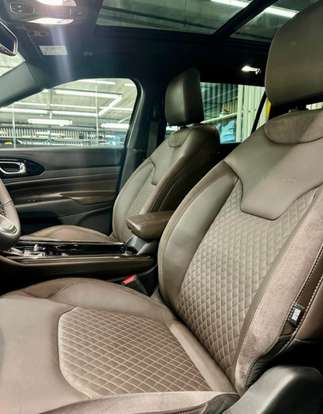 JEEP-COMMANDER-2025