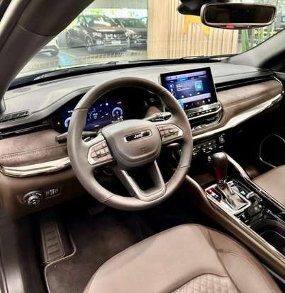 JEEP-COMMANDER-2.0 HURRICANE 4 TURBO GASOLINA OVERLAND AT9 JEEP-COMMANDER-2025