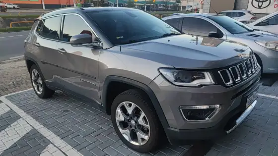 JEEP COMPASS 2.0 16V FLEX LIMITED AUTOMÁTICO JEEP COMPASS 2.0 16V FLEX LIMITED AUTOMÁTICO