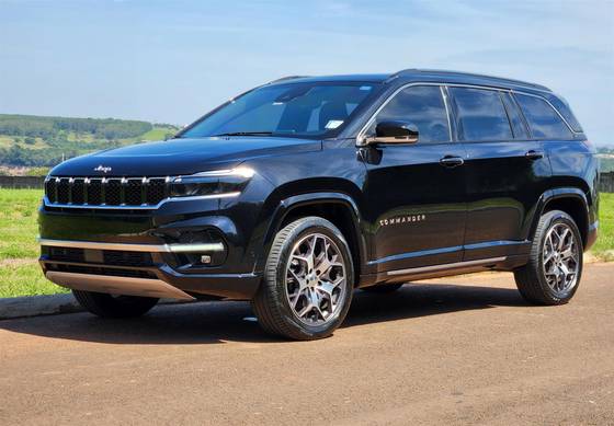 JEEP COMMANDER 2.0 TD380 TURBO DIESEL OVERLAND AT9
