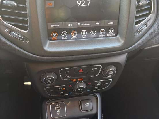 JEEP-COMPASS-2.0 16V FLEX LONGITUDE AUTOMÁTICO JEEP-COMPASS-2020