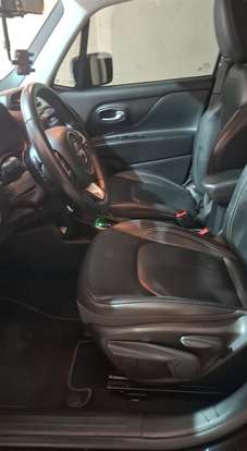 JEEP-RENEGADE-2019