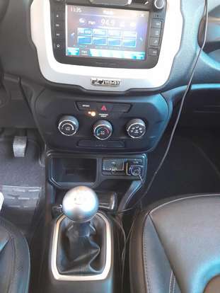 JEEP-RENEGADE-2019