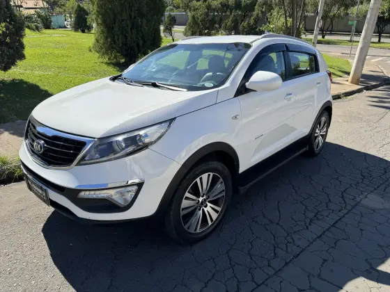 KIA SPORTAGE 2.0 LX 4X2 16V FLEX 4P AUTOMÁTICO KIA SPORTAGE 2.0 LX 4X2 16V FLEX 4P AUTOMÁTICO