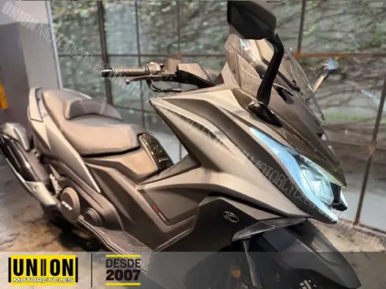 KYMCO-AK 550i-2022