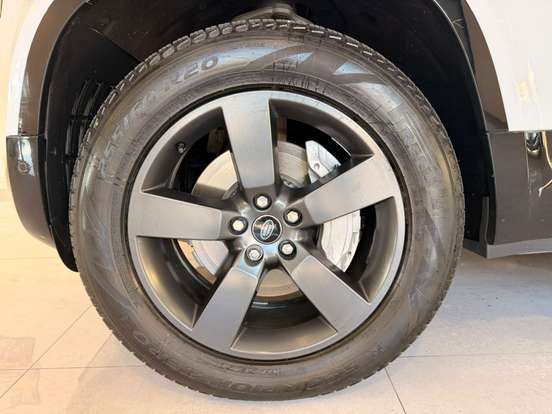 LAND ROVER-DEFENDER-2023