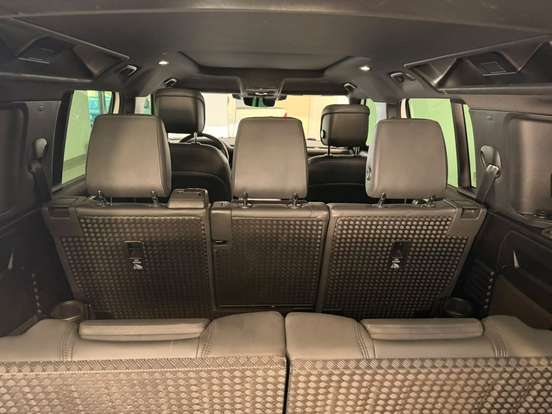 LAND ROVER-DEFENDER-2023