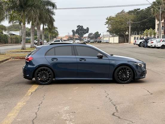 MERCEDES-BENZ-A 35 AMG-2019