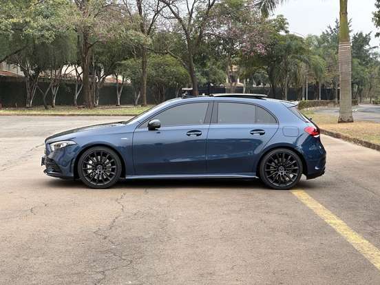 MERCEDES-BENZ-A 35 AMG-2019