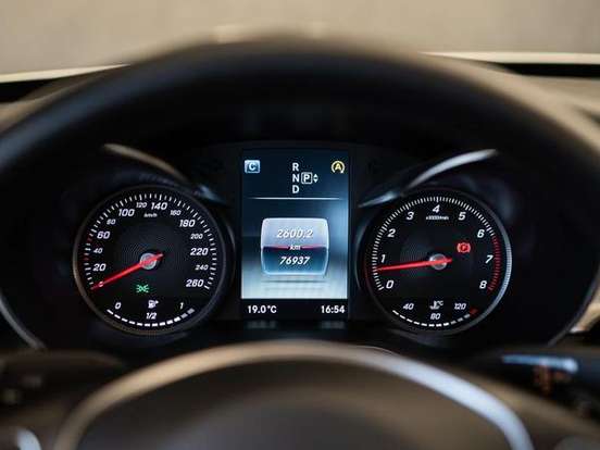 MERCEDES-BENZ-C 200-2.0 CGI AVANTGARDE 16V GASOLINA 4P AUTOMÁTICO MERCEDES-BENZ-C 200-2014