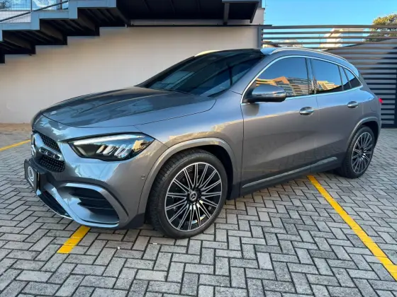 MERCEDES-BENZ GLA 200 1.3 MHEV AMG LINE 7G-DCT MERCEDES-BENZ GLA 200 1.3 MHEV AMG LINE 7G-DCT